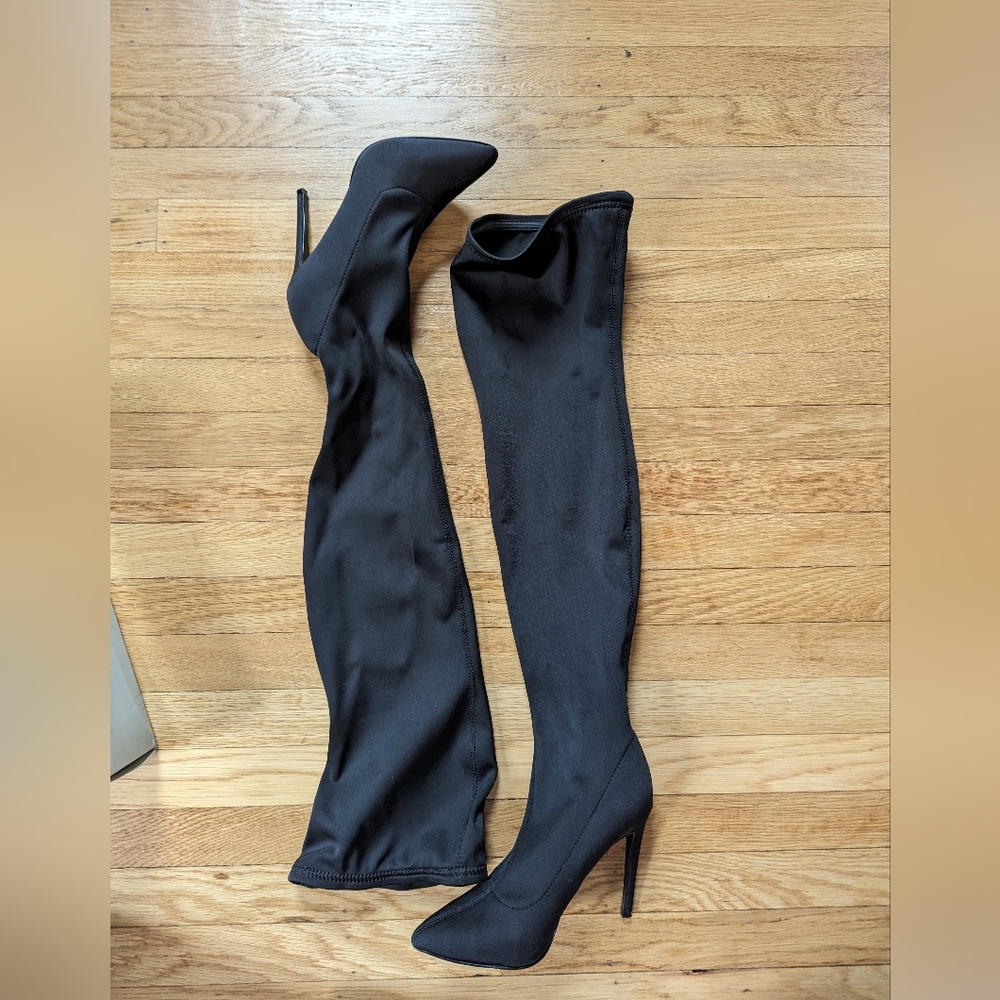 Steve Madden Knee High Boots -- Women's Size 7